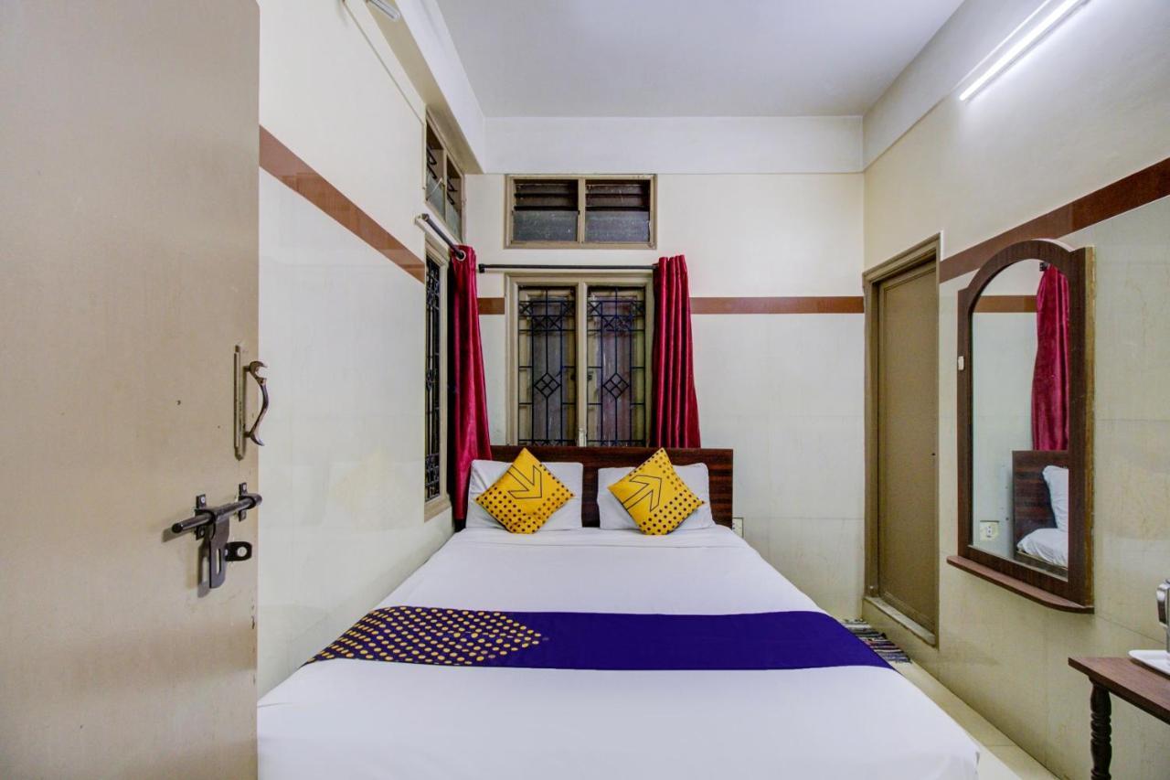 Spot On 75643 Golden Guest House Бангалор Экстерьер фото